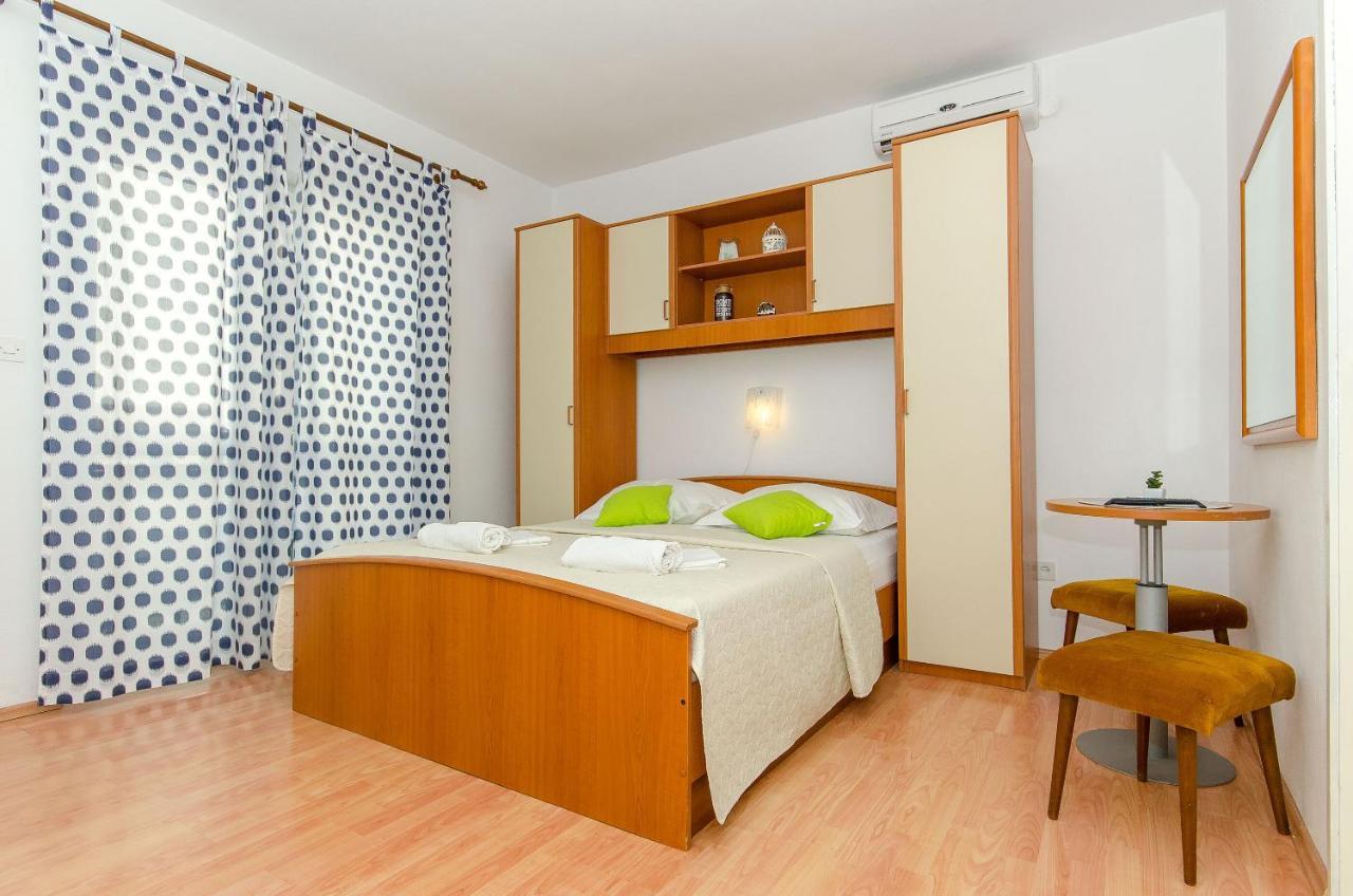 Apartments Katica Макарска Экстерьер фото